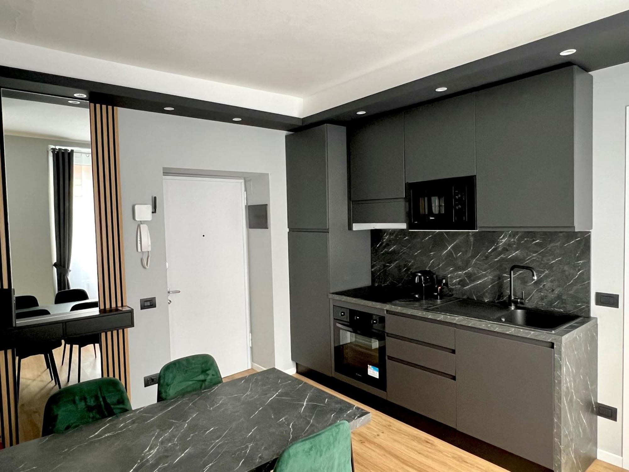 Prestige Duomo Apartment - Lake Côme Esterno foto